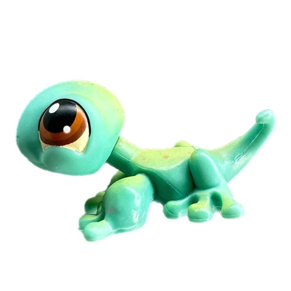 Littlest Pet Shop Green Gecko #111 2007 - Picture 1 of 4